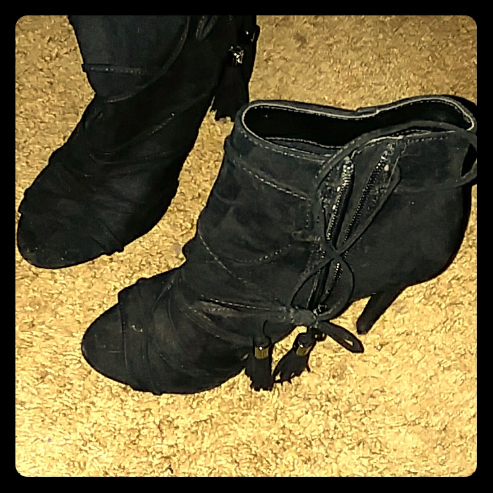 Madden Girl shoeties